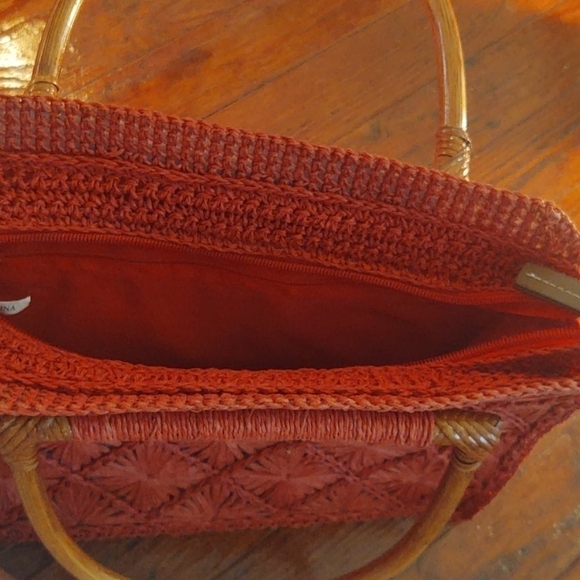 Pink Woven Straw Bag with Wooden Handles - Picture 6 of 6